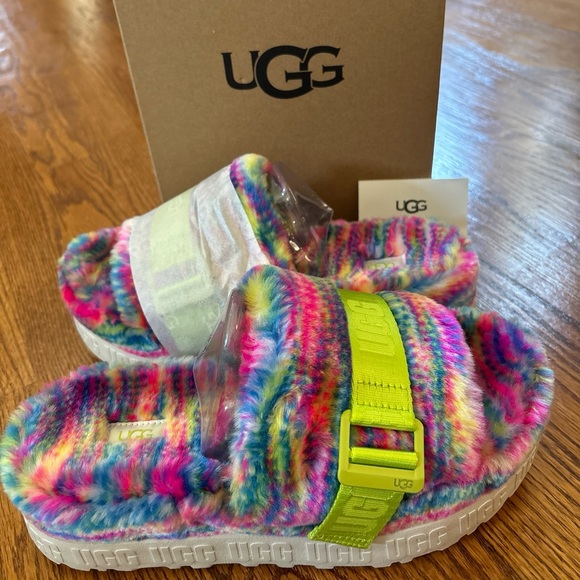 Uggs Fluffita Pixelate Sandals Platform Slippers Sz 8 - Picture 1 of 5